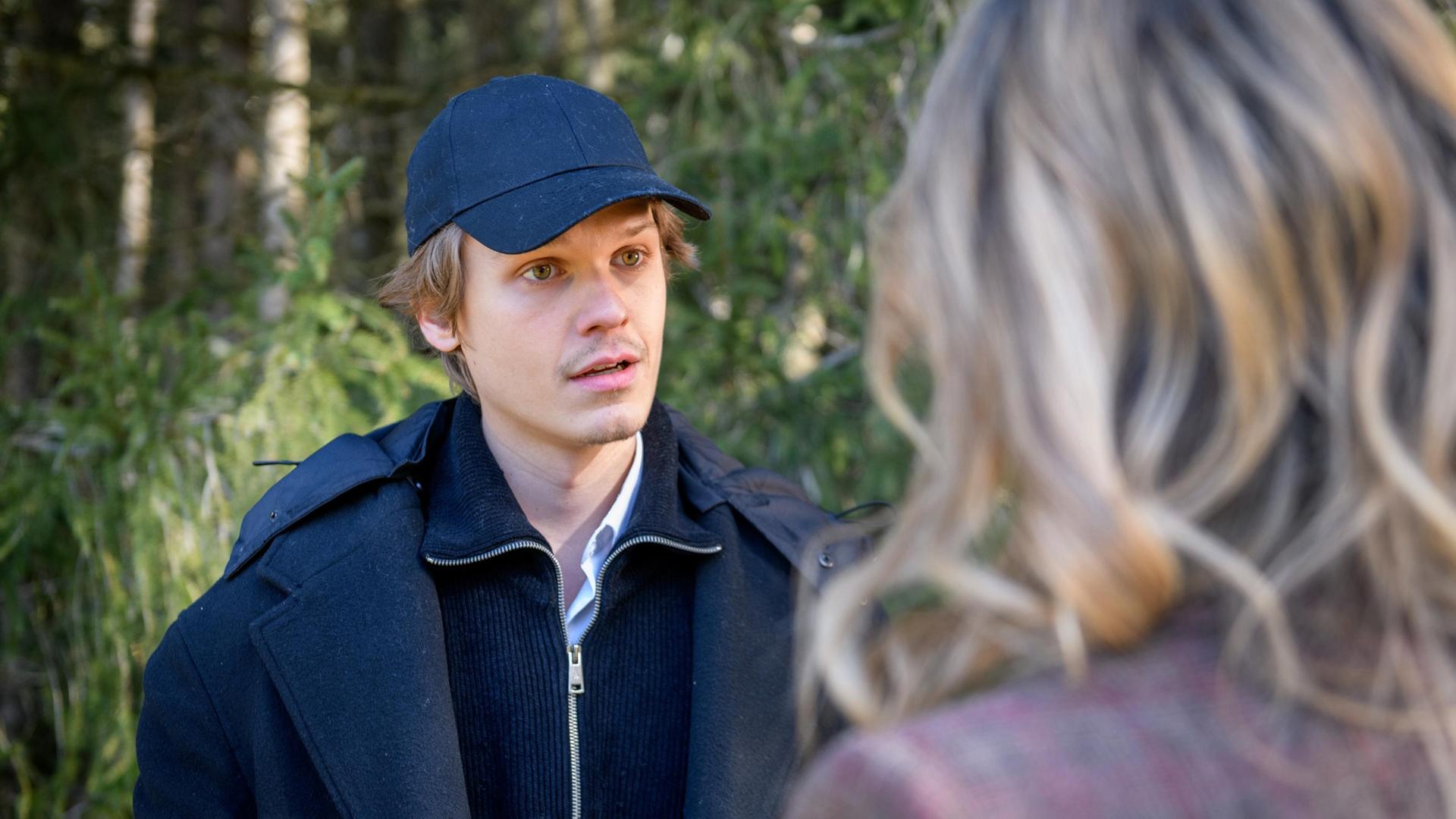 “Sturm der Liebe”: Leander deutet Michael gegenüber an, wie es um seine